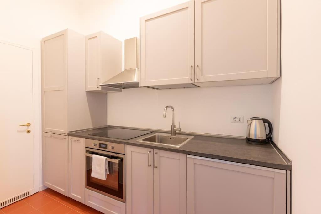 Elegante Bilocale Porta Genova - Mirable Pm Apartment Milano Ngoại thất bức ảnh