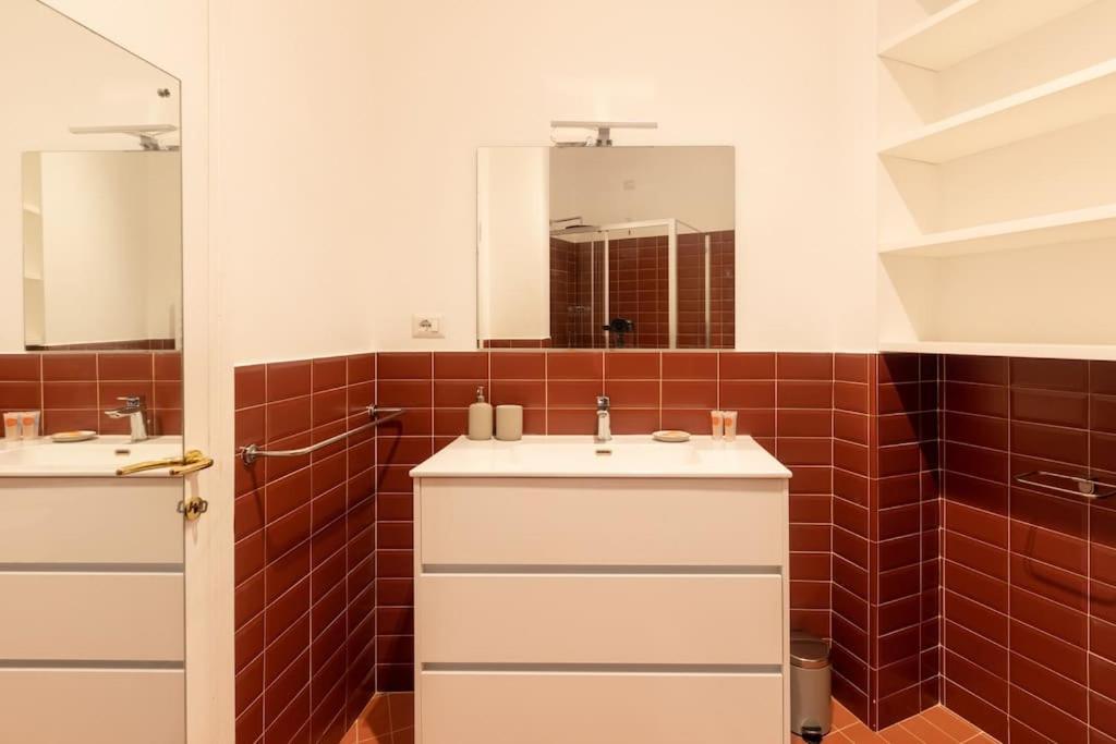 Elegante Bilocale Porta Genova - Mirable Pm Apartment Milano Ngoại thất bức ảnh